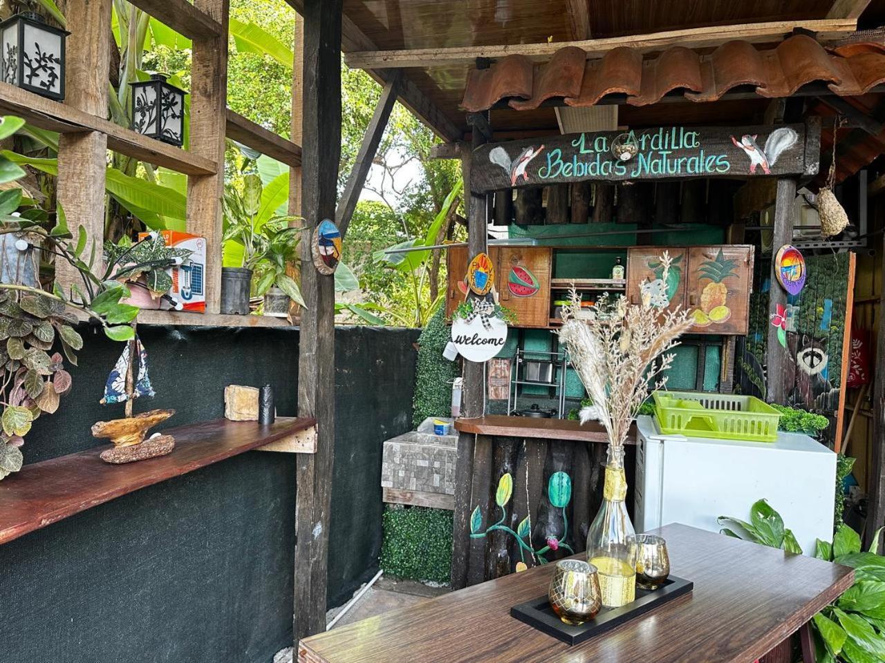Hostel Rustico Marabi Tárcoles Ngoại thất bức ảnh